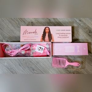 Mermade Hair Waiver 1.25" with Brush included.